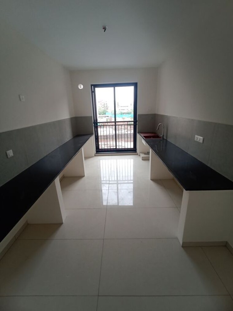 Kitchen, casagrand-cloud9 3 Bedroom 2002 Sq.Ft. Apartment In Sholinganallur Chennai 10677368