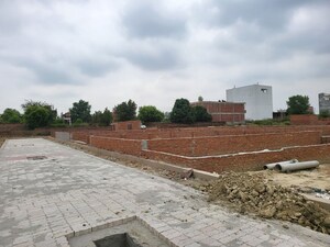  Plot For Sale in Gomti Nagar