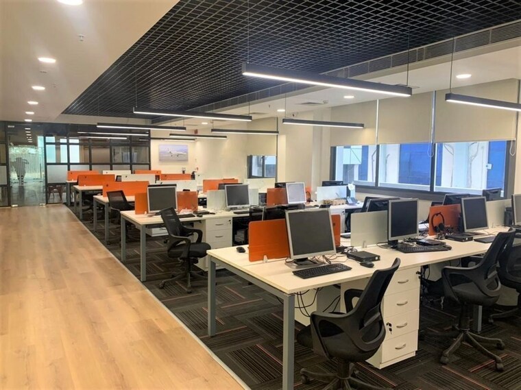 Team Area, tukoganj Commercial Office Space 2300 Sq.Ft. In Tukoganj Indore 10677422