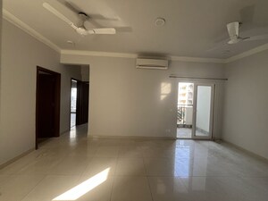 Room in 3 BHK Apartment at Central Park Flower Valley Aqua Front Towers, Sohna Sector 33 – for Sale