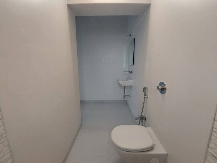 Bathroom, sea-view-apartments-bandra 2 Bedroom 975 Sq.Ft. Apartment In Bandra West Mumbai 10677429