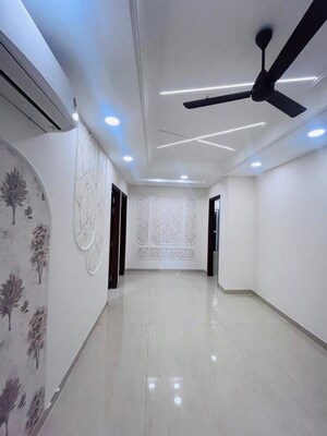 Building Lobby in 4 BHK Builder Floor at South City 2 – for Sale