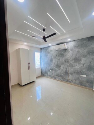 Room in 4 BHK Builder Floor at South City 2 – for Sale