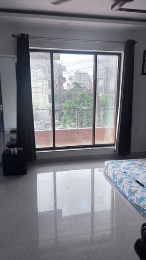Room in 4 BHK Builder Floor at Green Fields Colony – for Sale