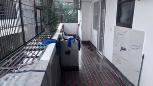 Balcony in 4 BHK Builder Floor at Green Fields Colony – for Sale