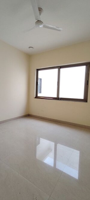 Room in 3 BHK Villa at Vidhan Sabha Marg – for Rent