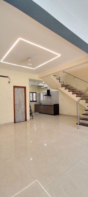 3 BHK Villa For Rent in Vidhan Sabha Marg
