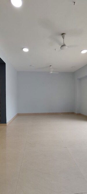 Room in 3 BHK Villa at Vidhan Sabha Marg – for Rent