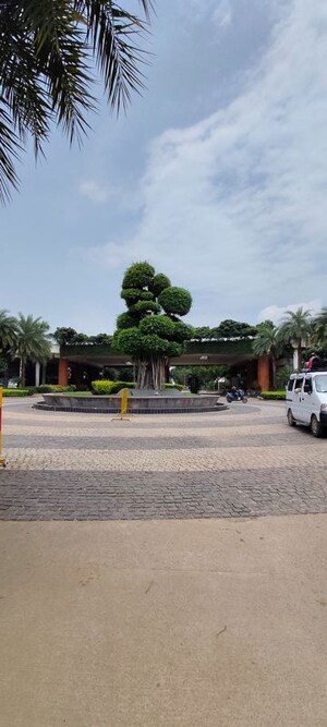 Parking in 3 BHK Villa at Vidhan Sabha Marg – for Rent