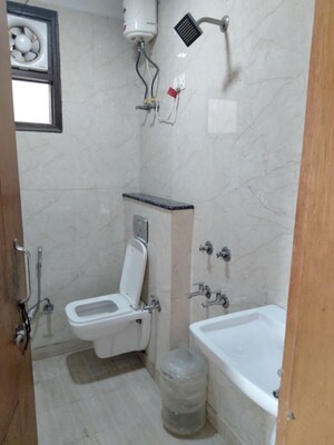 Bathroom in 1 BHK Builder Floor at Malviya Nagar – for Rent