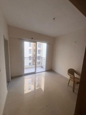Room in 2 BHK Apartment at Signature The Millennia 3, Sector 37d – for Rent
