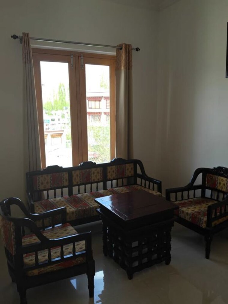 Living Room, vineet khand 6 Pg For Boys & Girls In Vineet Khand 6 10677500