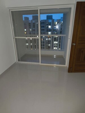 2 BHK Apartment For Rent in Dhanori