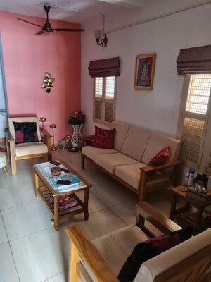  Pg For Rent in Vibhuti Khand