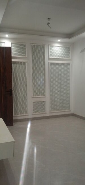 Bathroom in 2 BHK Builder Floor at Igi Airport Area – for Sale