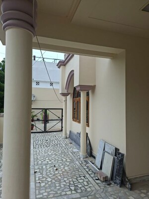 Staircase in  Apartment at Omaxe Avenue, Amar Shaheed Path – for Rent