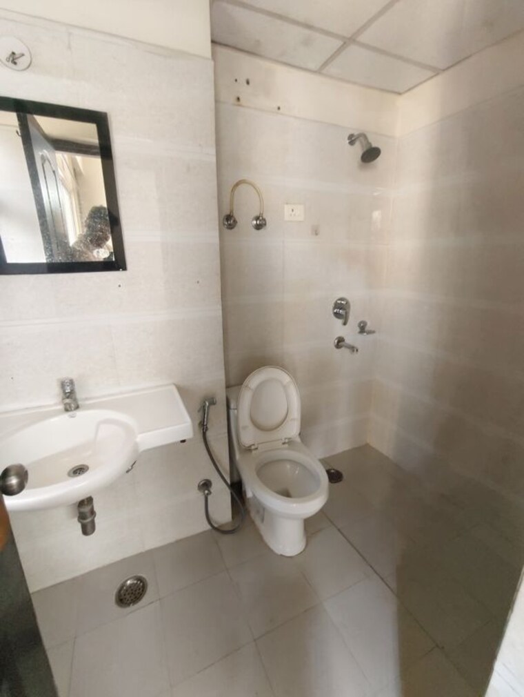 Bathroom, vvip-addresses 2 Bedroom 1045 Sq.Ft. Apartment In Raj Nagar Extension Ghaziabad 10677541