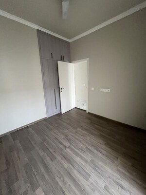 Furnished Amenities in 2.5 BHK Builder Floor at Central Park Cerise Suites, Sohna Sector 33 – for Sale