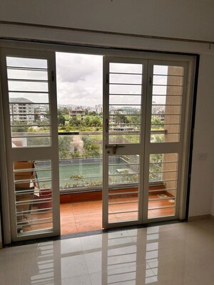 Room in 1 BHK Apartment at Kohinoor Sportsville, Hinjewadi – for Rent