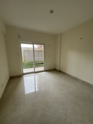 Room in 2 BHK Apartment at Eldeco Accolade, Sohna Sector 2 – for Sale