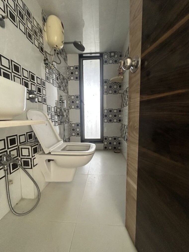 Bathroom, kamala-shakti-enclave 3 Bedroom 1200 Sq.Ft. Apartment In Malad West Mumbai 10677562