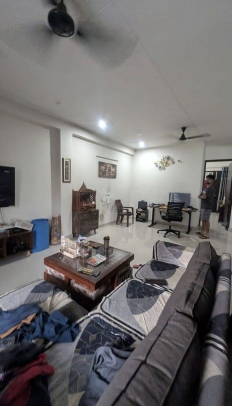 Team Area, subhash nagar 2 Bedroom 100 Sq.Yd. Builder Floor In Subhash Nagar Delhi 10677585