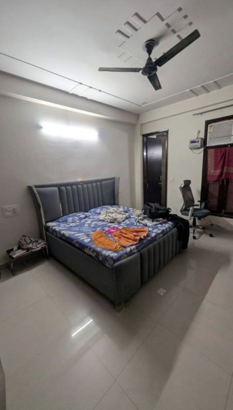 Bedroom, subhash nagar 2 Bedroom 100 Sq.Yd. Builder Floor In Subhash Nagar Delhi 10677585