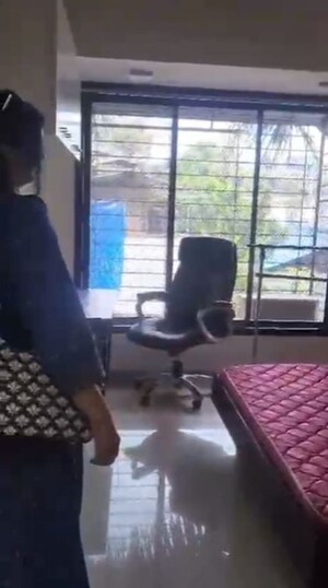 Bedroom in 2 BHK Apartment at Sindhi Society, Chembur – for Rent