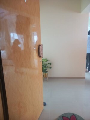 Room in 1 BHK Apartment at Dadar West – for Sale
