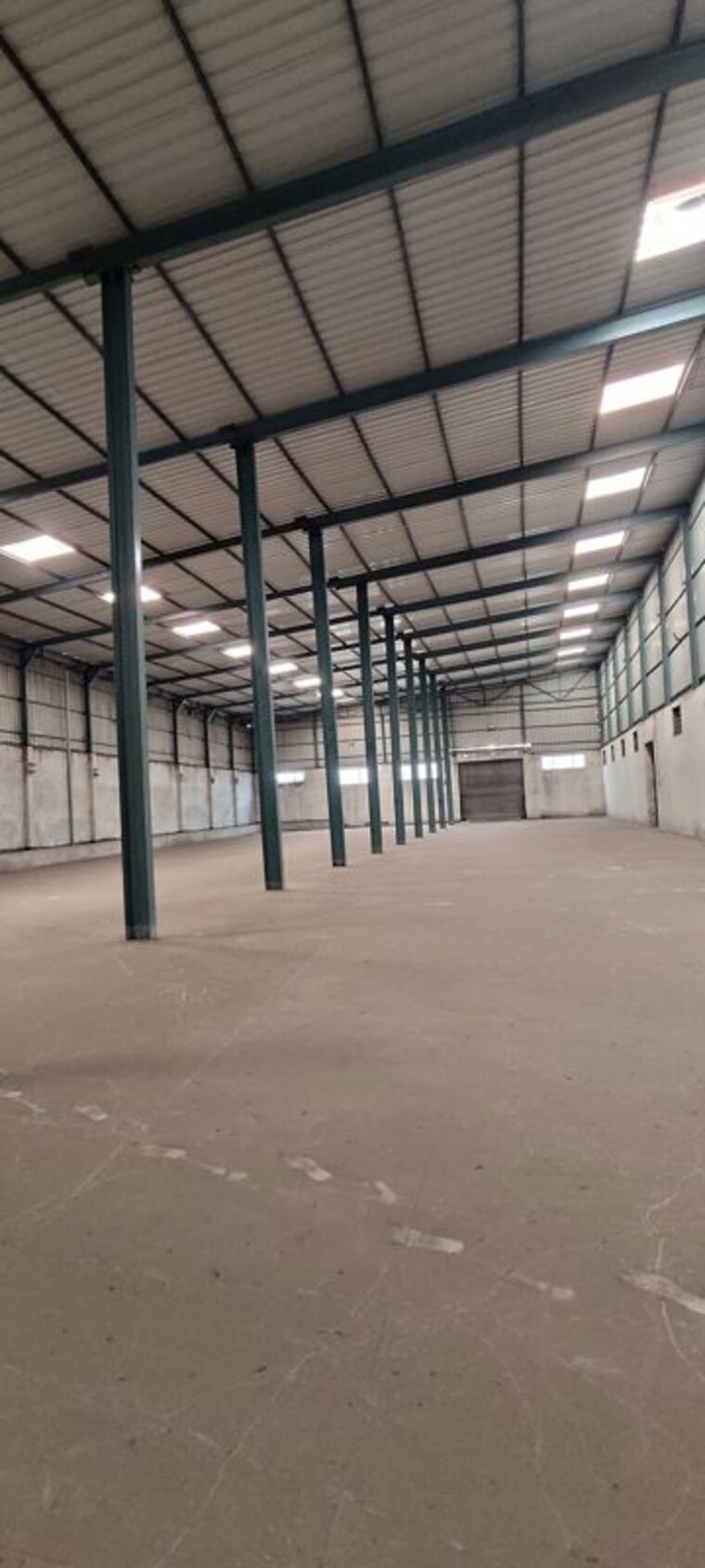  Parking, bhanpuri Commercial Warehouse 21500 Sq.Ft. In Bhanpuri Raipur 10677487
