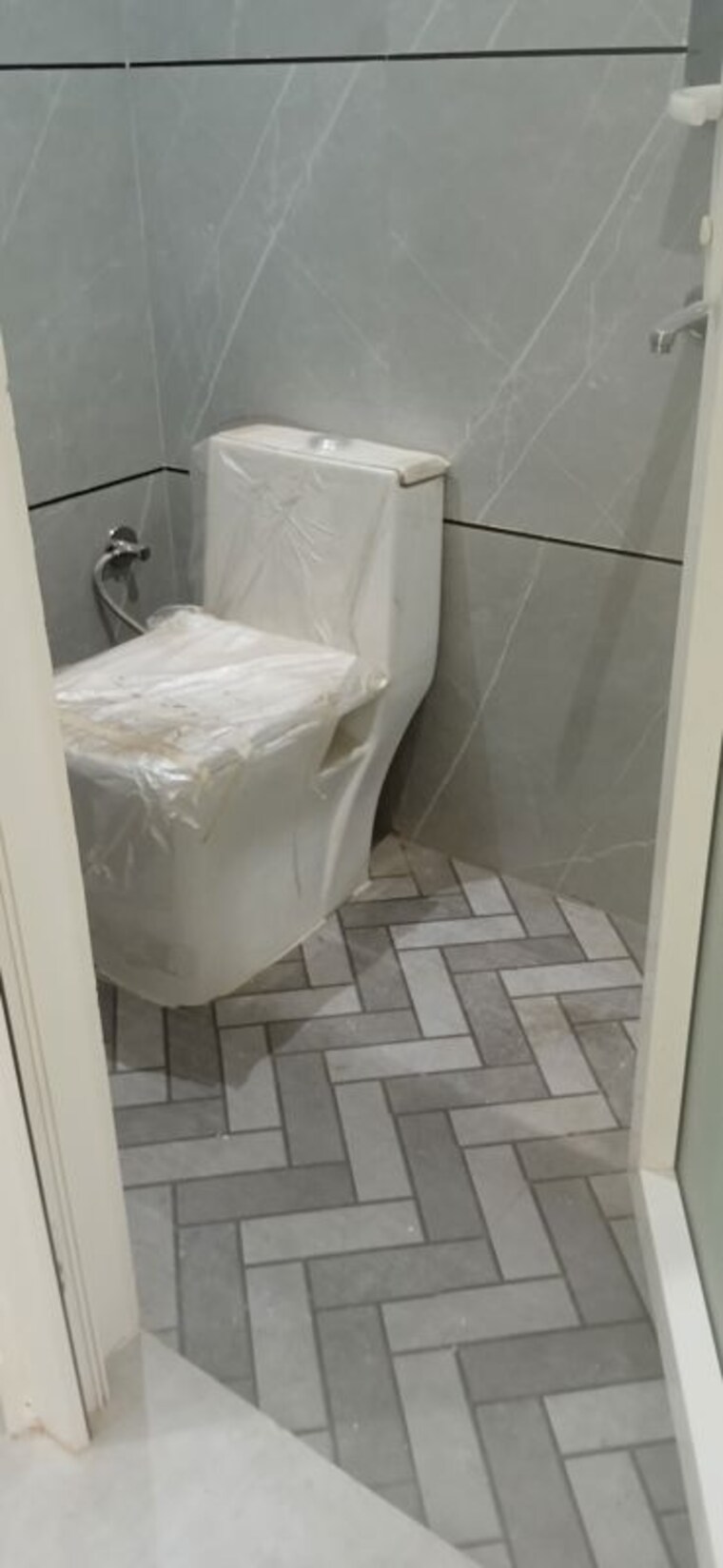 Bathroom, west sagarpur 2 Bedroom 650 Sq.Ft. Builder Floor In West Sagarpur Delhi 10677613
