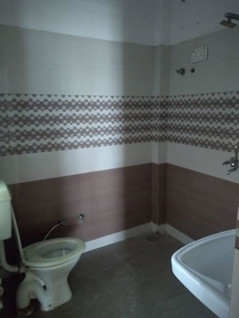 Bathroom, srishti-apartments-jankipuram 2 Bedroom 1250 Sq.Ft. Independent House In Jankipuram Lucknow 10677612
