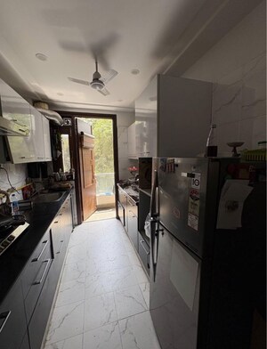 Team Area in 3 BHK Builder Floor at Subhash Nagar – for Rent