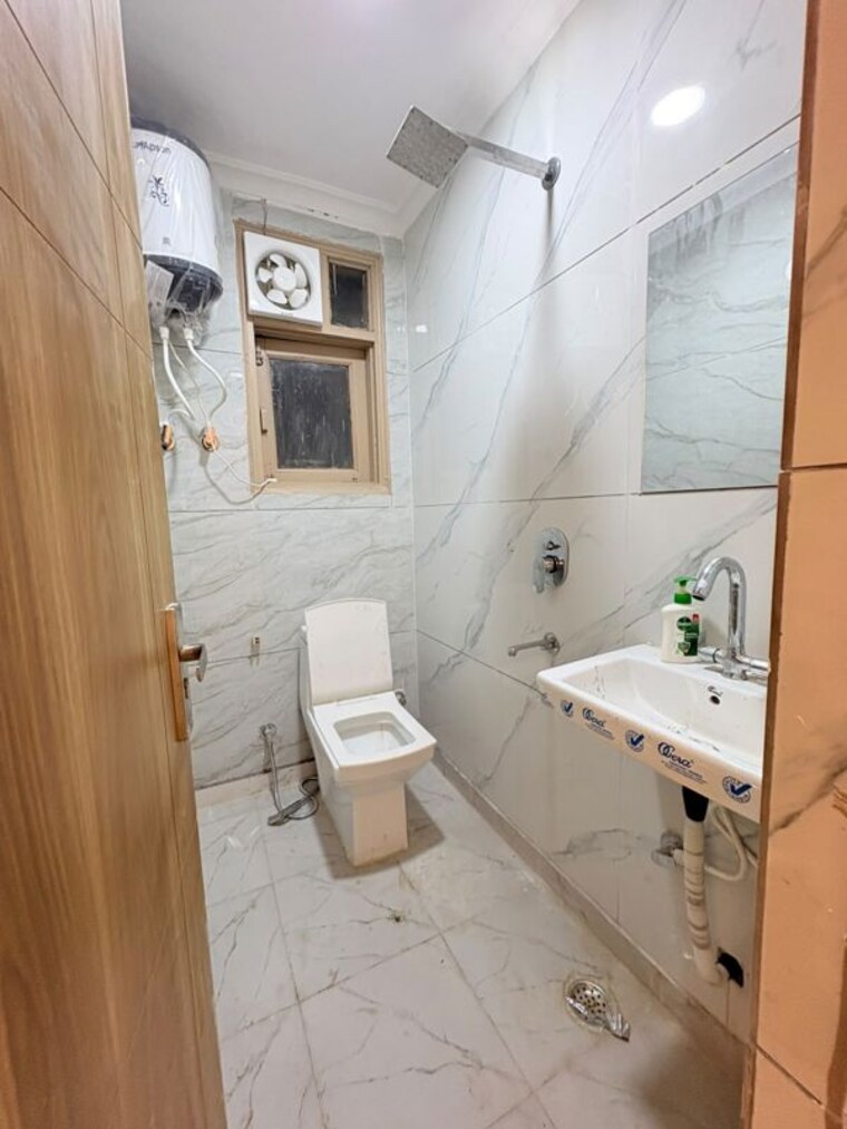 Bathroom, saket 1 Bedroom 560 Sq.Ft. Builder Floor In Saket Delhi 10677629
