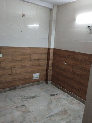 3 BHK Builder Floor For Rent in Khirki Extension