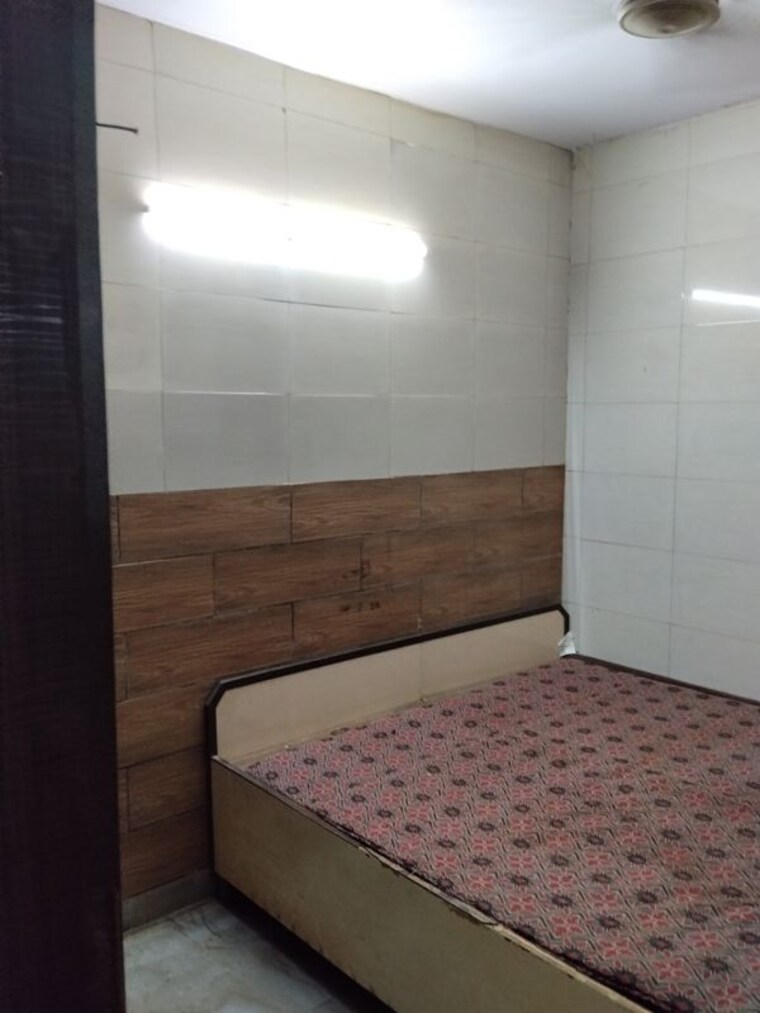 Bathroom, khirki extension 3 Bedroom 135 Sq.Yd. Builder Floor In Khirki Extension Delhi 10511685