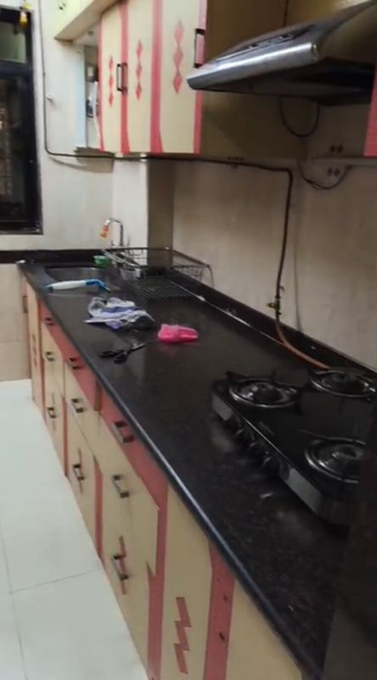 Kitchen, chembur 3 Bedroom 1100 Sq.Ft. Apartment In Chembur Mumbai 10677596