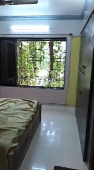 Bedroom in 3 BHK Apartment at Chembur – for Rent