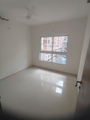 Room in 2 BHK Apartment at K Raheja Sterling, Mohammadwadi – for Rent