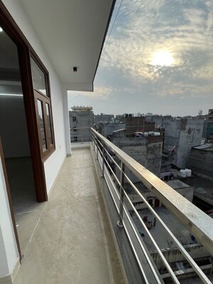 Balcony in 1 BHK Builder Floor at Saket – for Rent