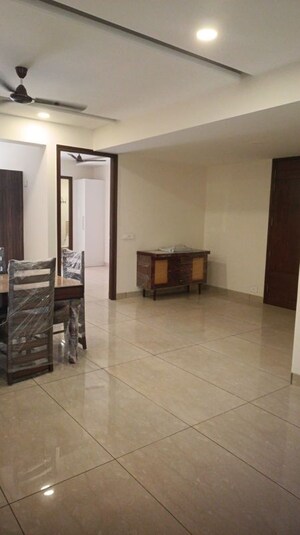 Room in 4 BHK Apartment at Dhakoli – for Rent