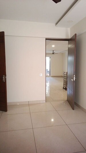 Room in 4 BHK Apartment at Dhakoli – for Rent