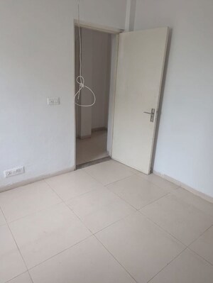 Room in 3 BHK Builder Floor at Ace Palm Floors, Sector 89 – for Rent