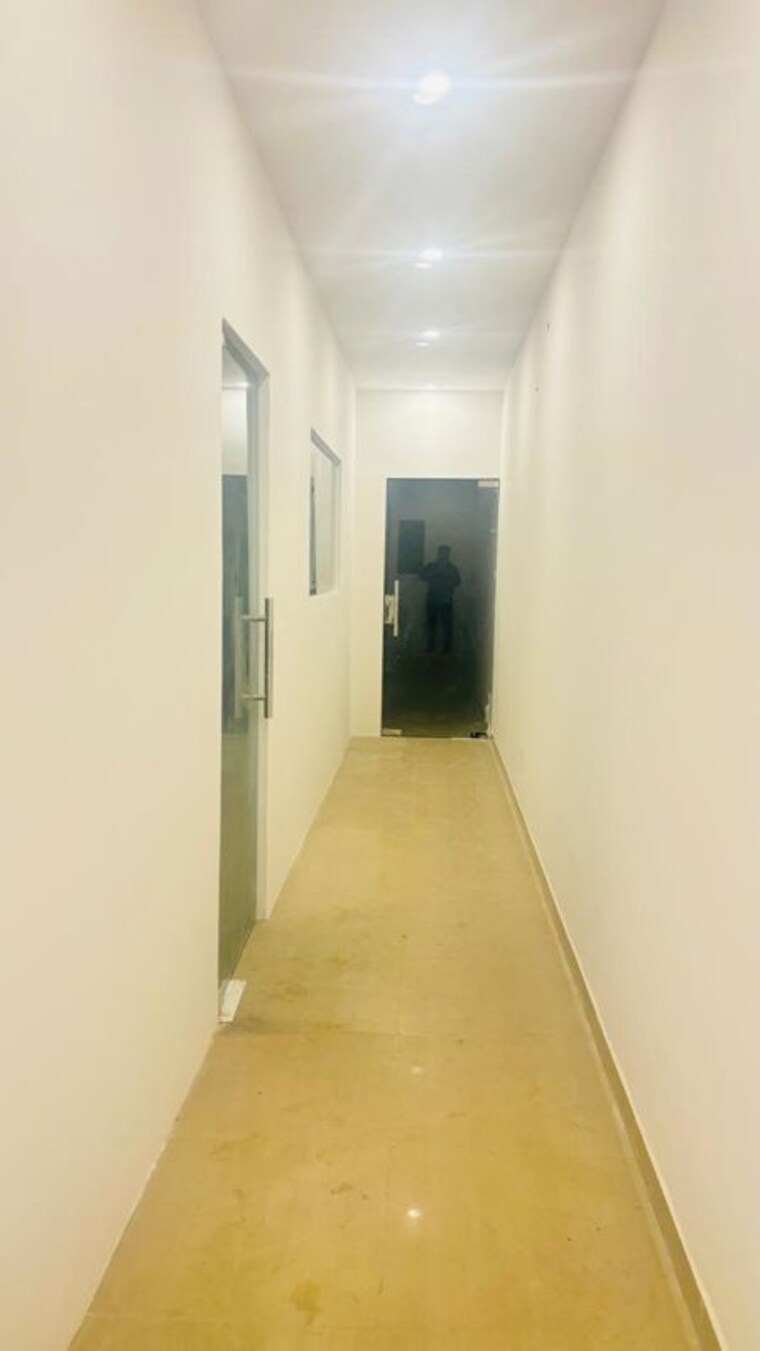 undefined, sector 63 Commercial Office Space in IT/SEZ 8000 Sq.Ft. In Sector 63 Noida 10677698