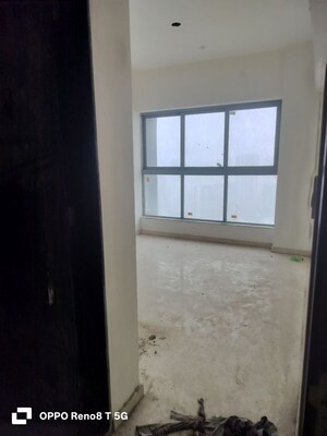 Room in 3 BHK Apartment at Sheth 72 West, Andheri West – for Sale
