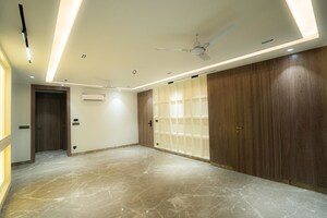 Room in 3 BHK Builder Floor at Sector 22 – for Rent