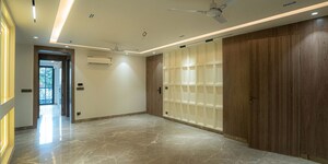 Room in 3 BHK Builder Floor at Sector 22 – for Rent