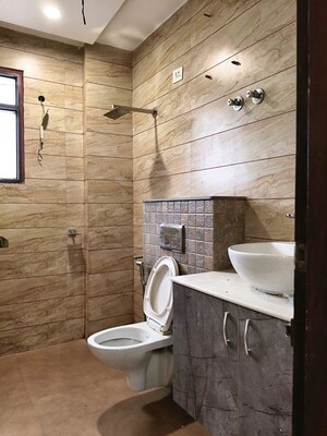 Bathroom in 3 BHK Builder Floor at Sector 23 – for Rent