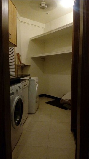 Bathroom in 4 BHK Apartment at Nibbana Apartments, Bandra West – for Sale