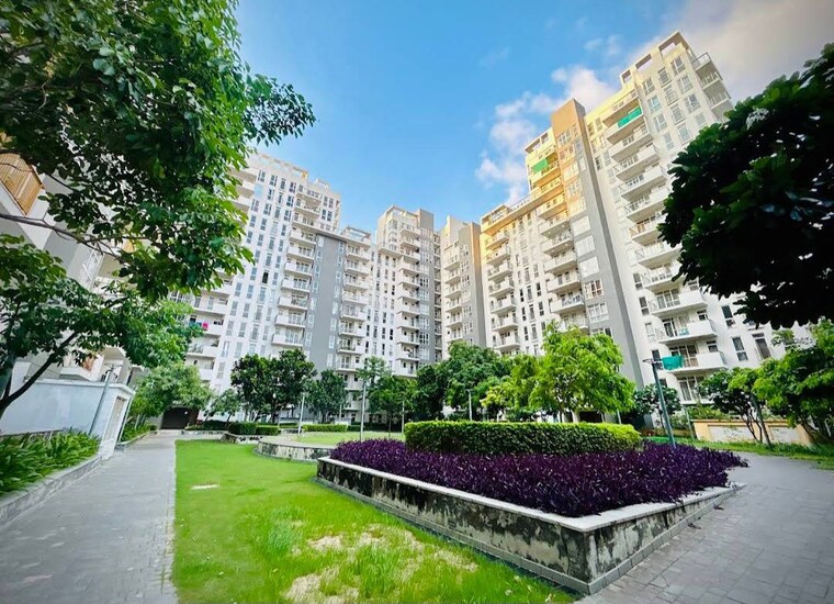 Garden, ireo-the-corridors 2 Bedroom 1540 Sq.Ft. Apartment In Sector 67a Gurgaon 10677753